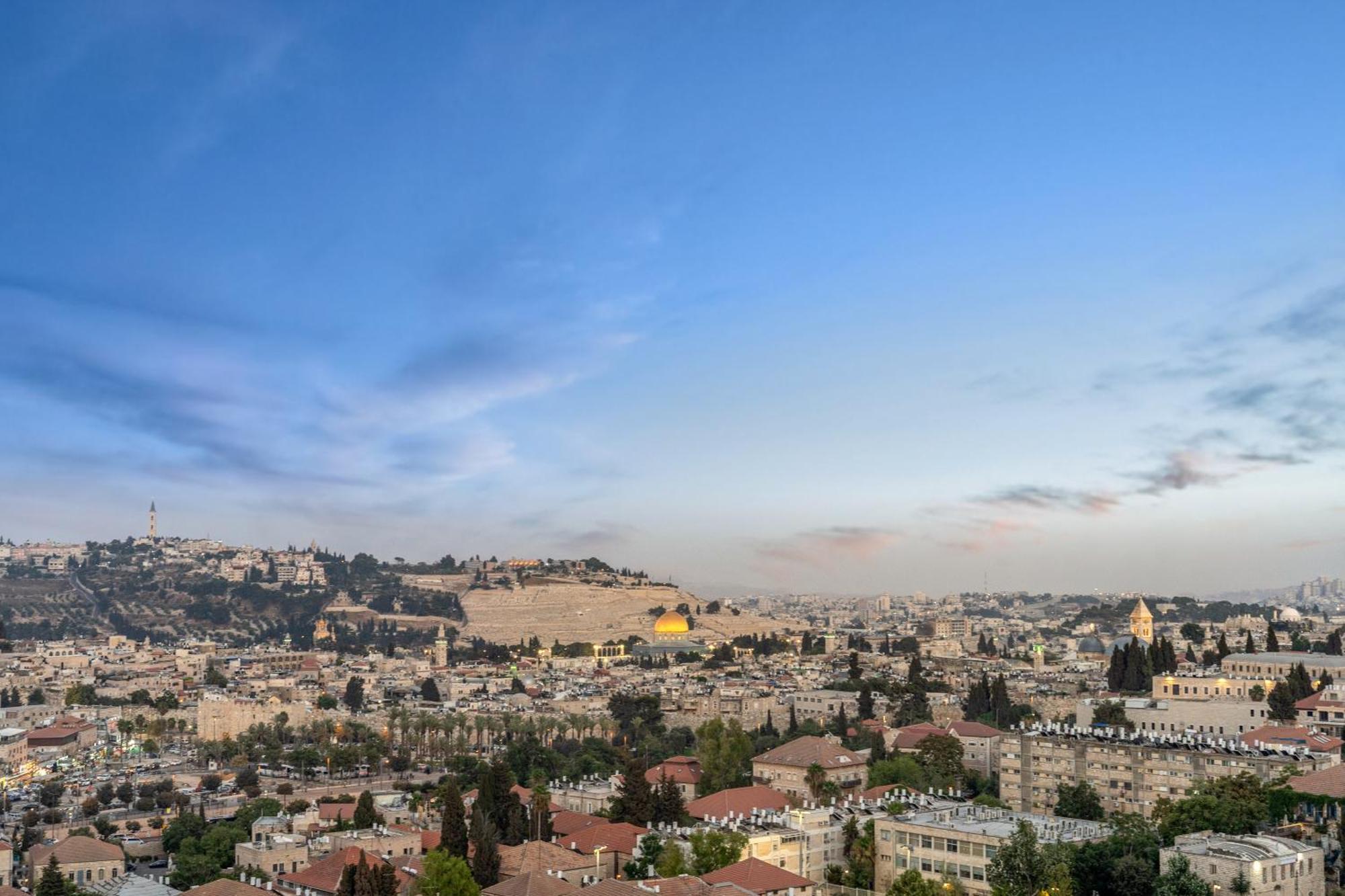 Isrentals Haneviim - Aparthotel In City Center Gerusalemme Esterno foto