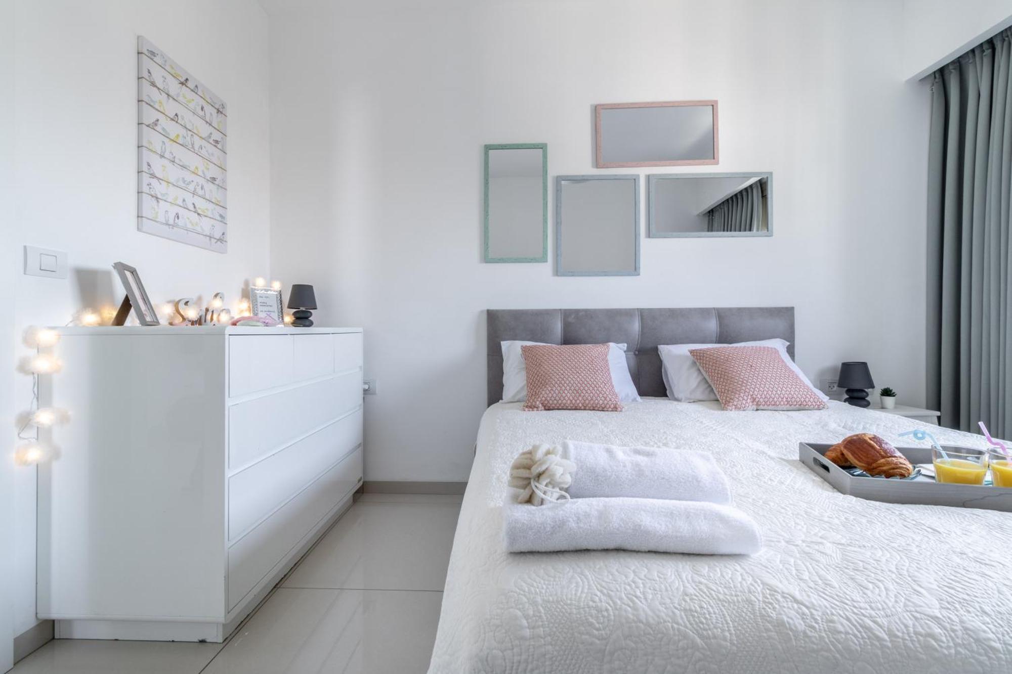 Isrentals Haneviim - Aparthotel In City Center Gerusalemme Esterno foto