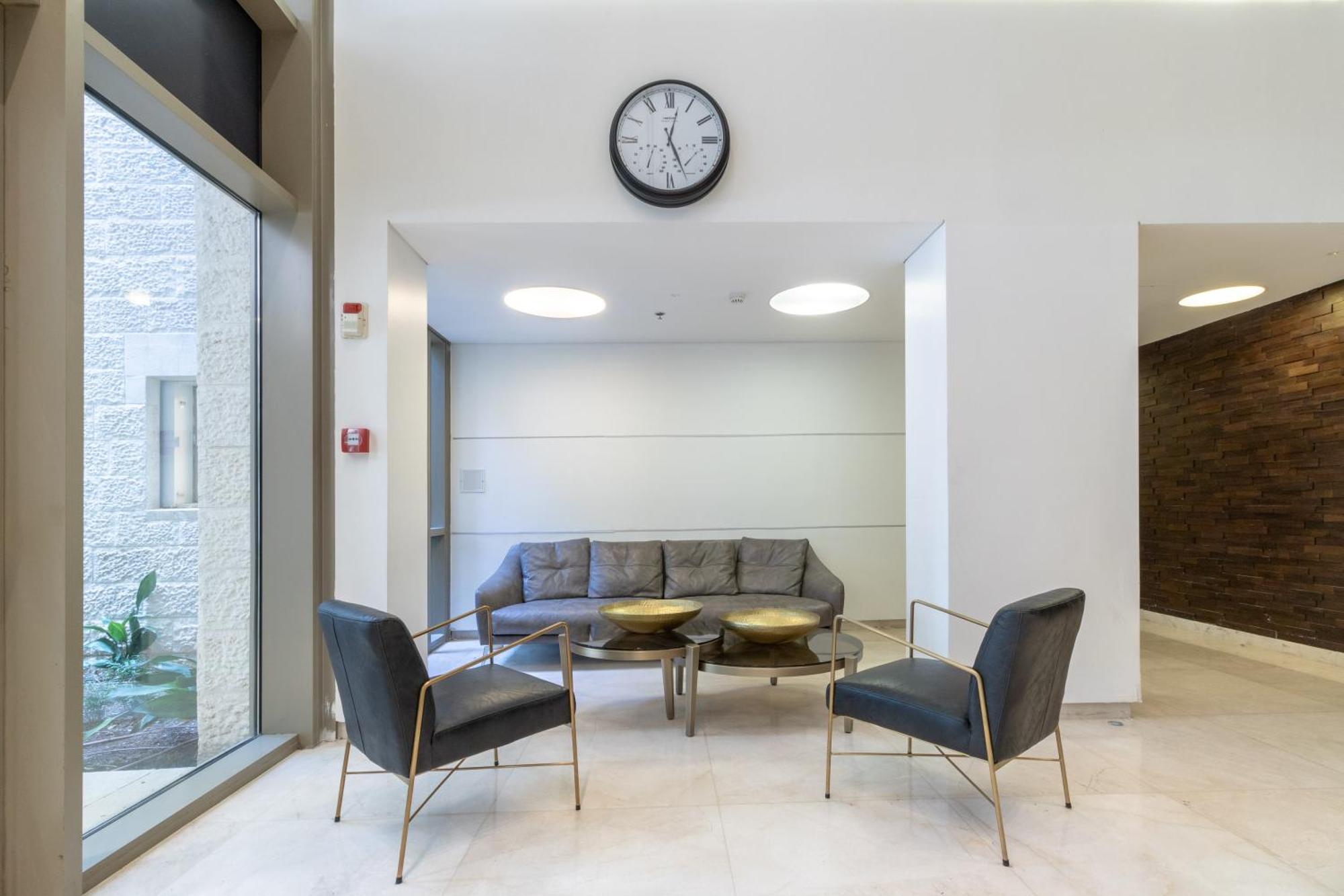 Isrentals Haneviim - Aparthotel In City Center Gerusalemme Esterno foto